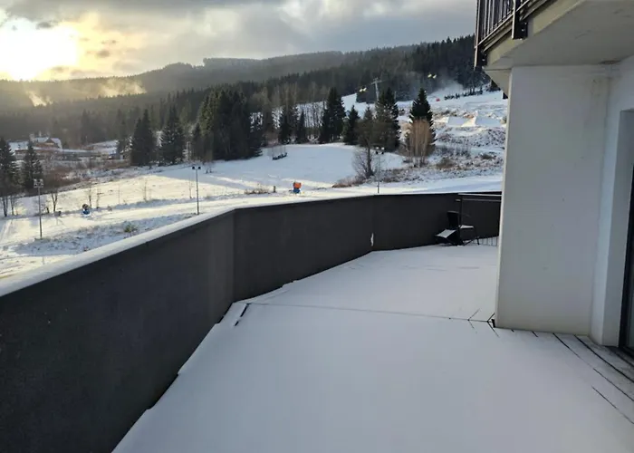 Czarna Perla Czarna Gora 309 *